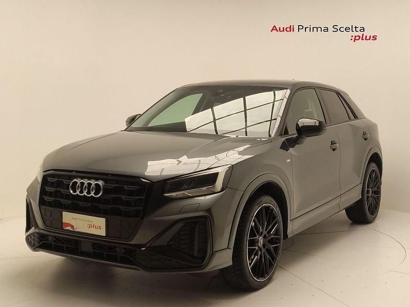 Usata Audi Q2 Ambiente 150 CV (110 kW) 2023 Grigio daytona SUV