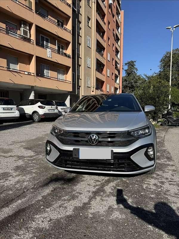 Usata VW Taigo R-line 115 CV (84 kW) 2022 Grigio SUV