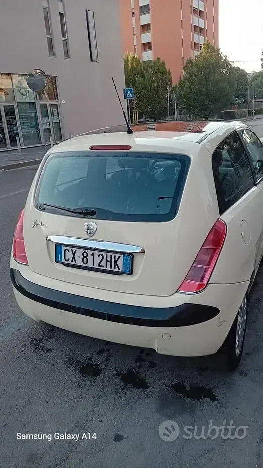 Usata Lancia Ypsilon 80 CV (58 kW) 2005 Giallo Utilitaria