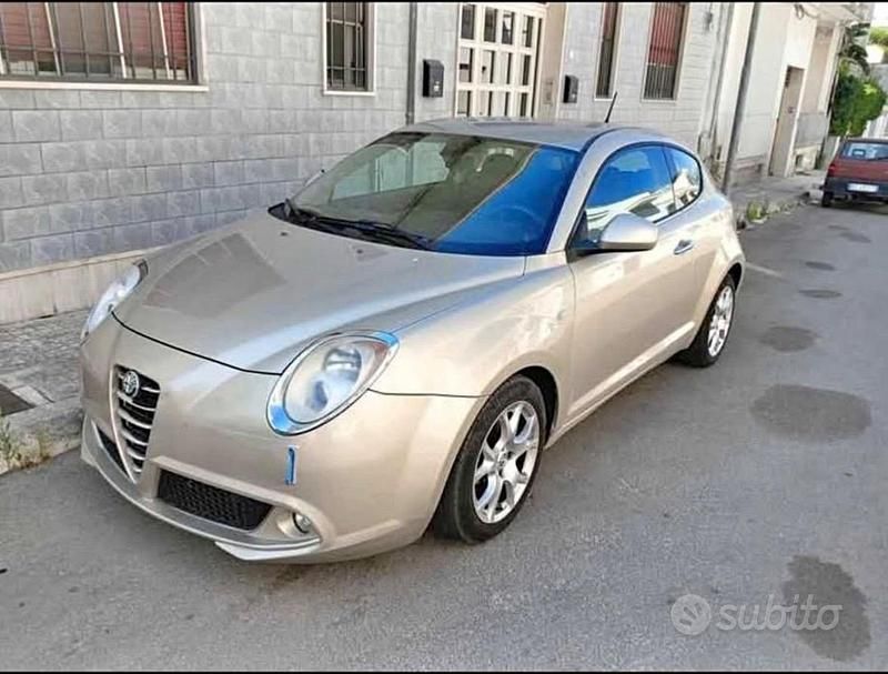 Usata 2009 Alfa Romeo MiTo Due volumi | 4000 € - Immagine 1/4