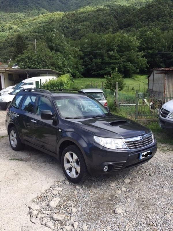 Usata Subaru Forester 241 CV (177 kW) 2009 Nero metallizzato SUV