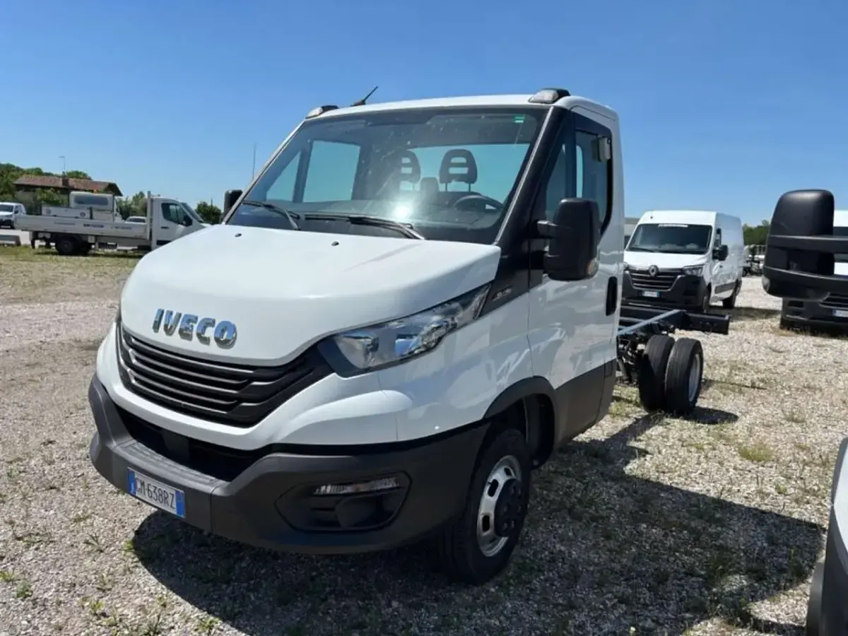Usata Iveco Daily 155 CV (114 kW) 2023 Bianco