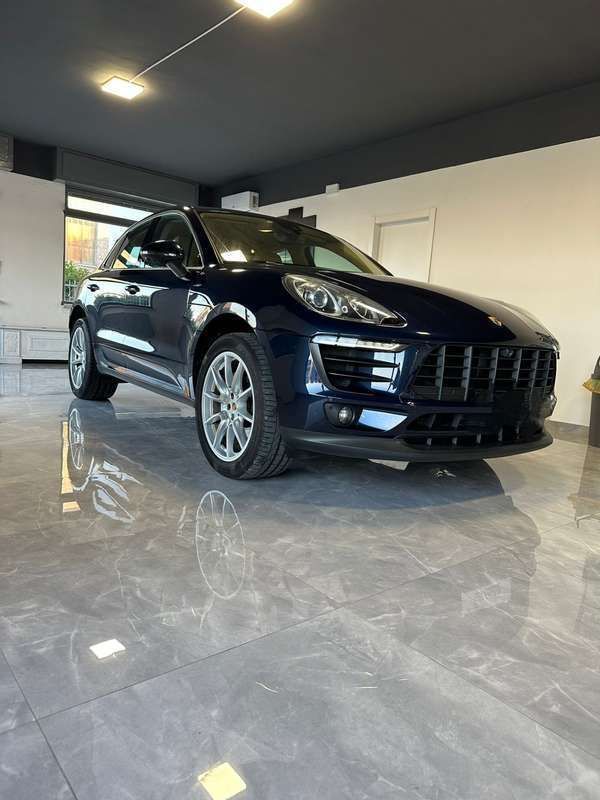 Usata 2016 Porsche Macan SUV | 29.500 € (Buon prezzo) - Immagine 1/4