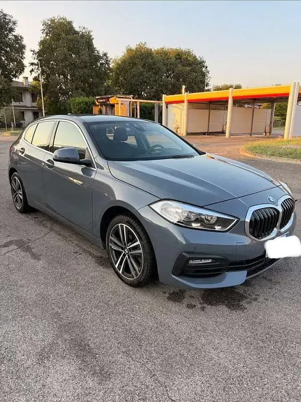 Usata BMW 118 Sport Line 136 CV (100 kW) 2023 Nero Berlina