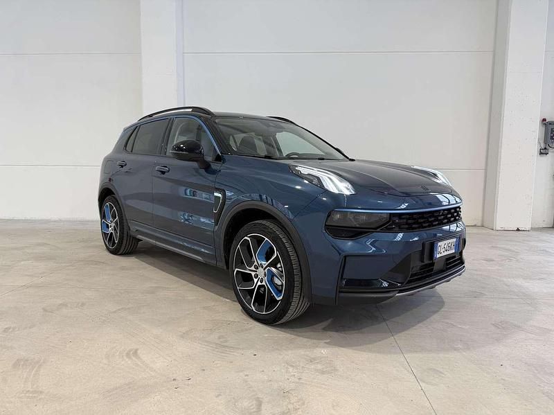 Usata Lynk & Co 01 179 CV (131 kW) 2022 Blu metallizzato SUV
