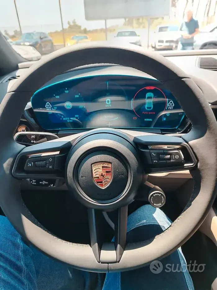 Usata Porsche Macan 4 Electric 119 kW (163 CV) 2025 SUV