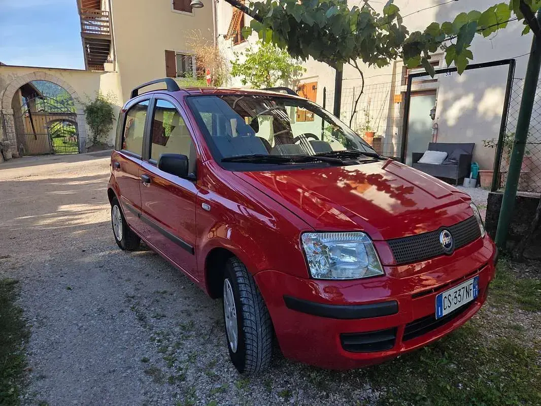 Usata Fiat Panda Dynamic 60 CV (44 kW) 2005 Rosso Utilitaria