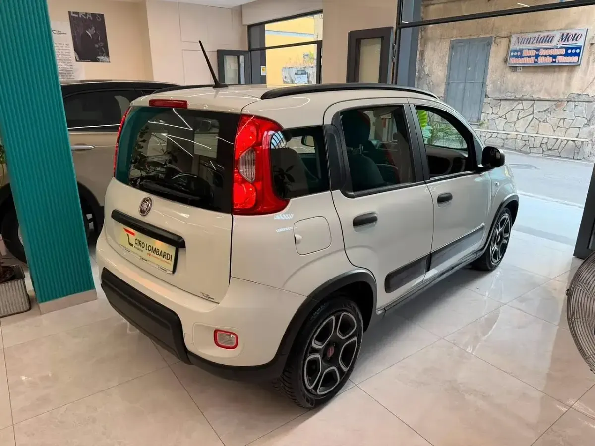Usata Fiat Panda Cross Cross 69 CV (50 kW) 2021 Bianco Utilitaria