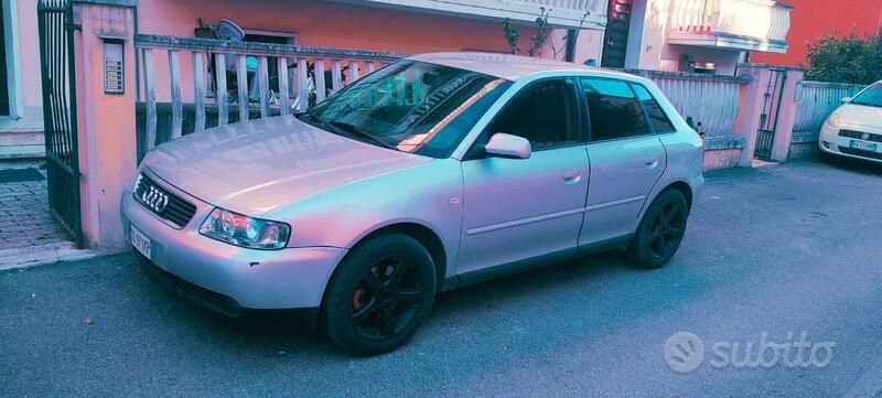 Usata Audi A3 101 CV (74 kW) 2002 Grigio Berlina