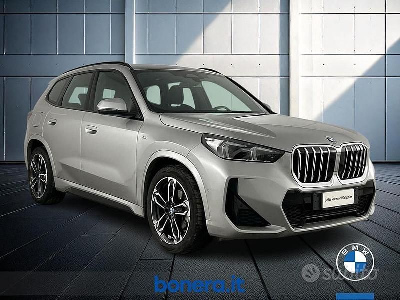 Usata BMW X1 M Sport 150 CV (110 kW) 2024 Spacesilber metallizzato SUV