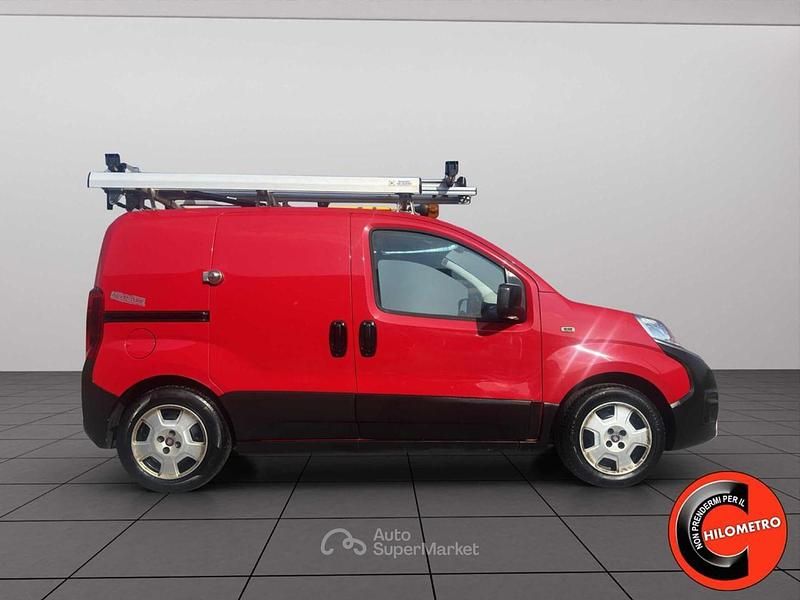 Usata Fiat Fiorino 95 CV (69 kW) 2017 Rosso pastello Monovolume