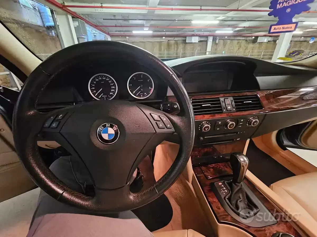 Usata BMW 535 Sport Line 272 CV (200 kW) 2006 Grigio Berlina