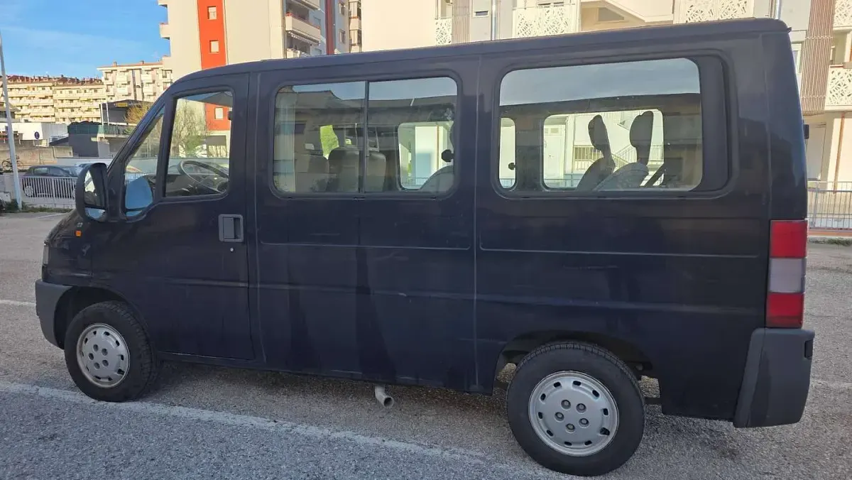 Usata Fiat Ducato 109 CV (80 kW) 2001 Blu/azzurro Furgone