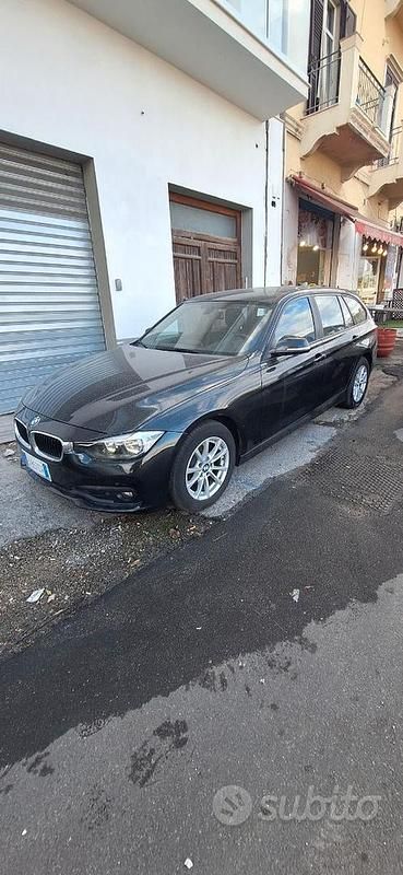 Usata BMW 318 Advantage 150 CV (110 kW) 2017 Nero Station wagon