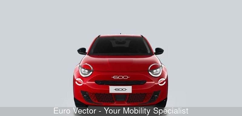 Nuova Fiat 600 Icon 110 CV (80 kW) 2025 Rosso SUV