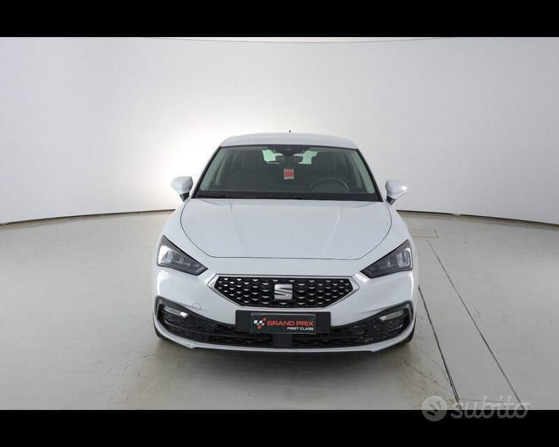 Bianco Usata 2021 Seat Leon XCELLENCE Tre volumi | 17.700 € (Buon prezzo) - Immagine 1/4