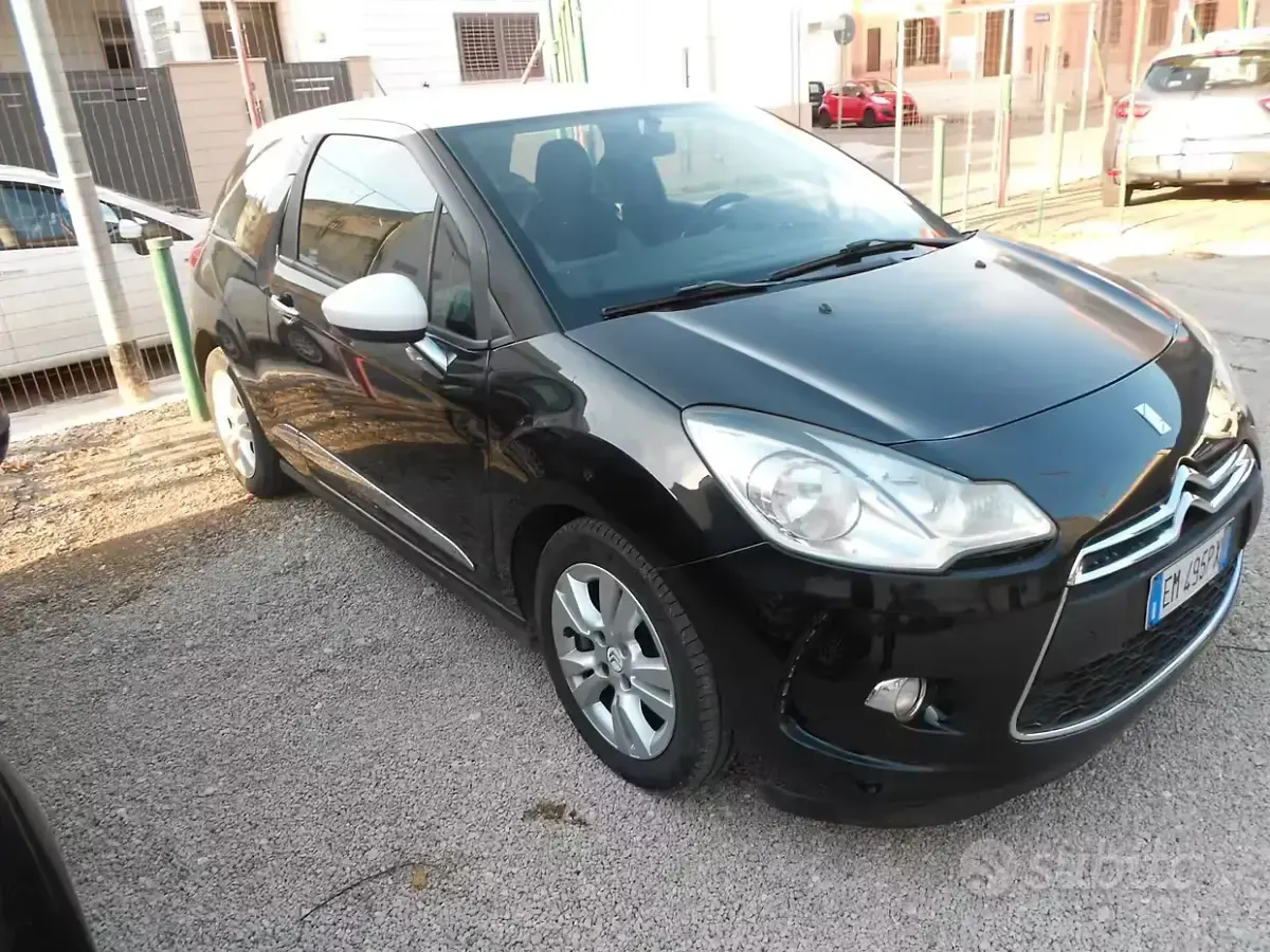 Usata Citroën DS3 68 CV (50 kW) 2013 Nero Utilitaria