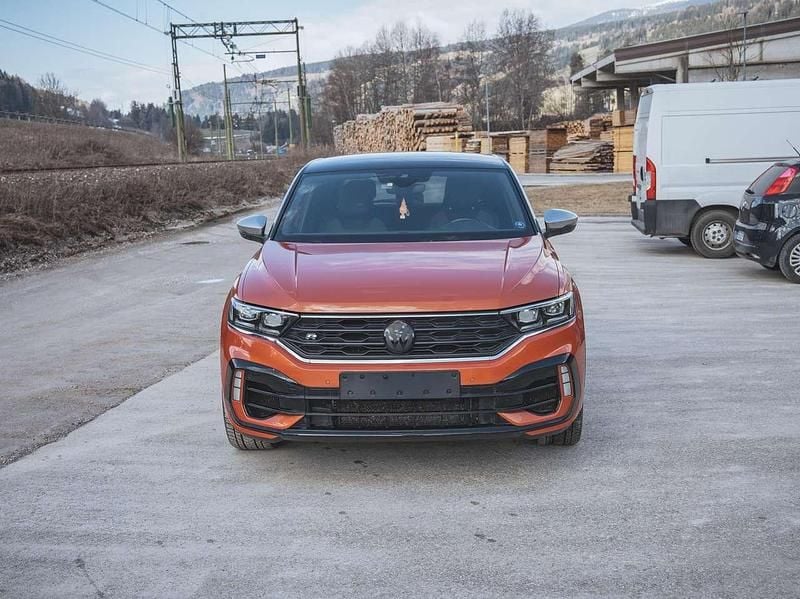 Usata VW T-Roc R 300 CV (220 kW) 2020 Energetic orange metallic SUV