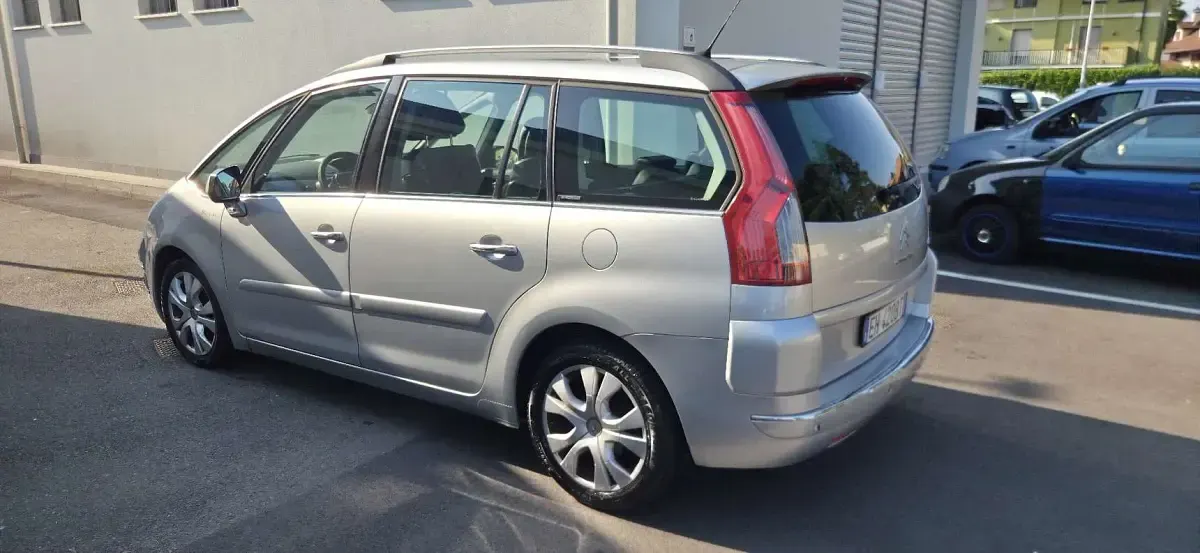 Usata Citroën Grand C4 Picasso Exclusive 111 CV (81 kW) 2011 Monovolume