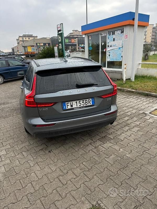 Usata Volvo V60 204 CV (150 kW) 2020 Grigio Station wagon