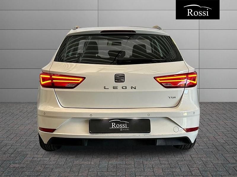 Usata Seat Leon ST FR 131 CV (96 kW) 2019 Bianco Station wagon
