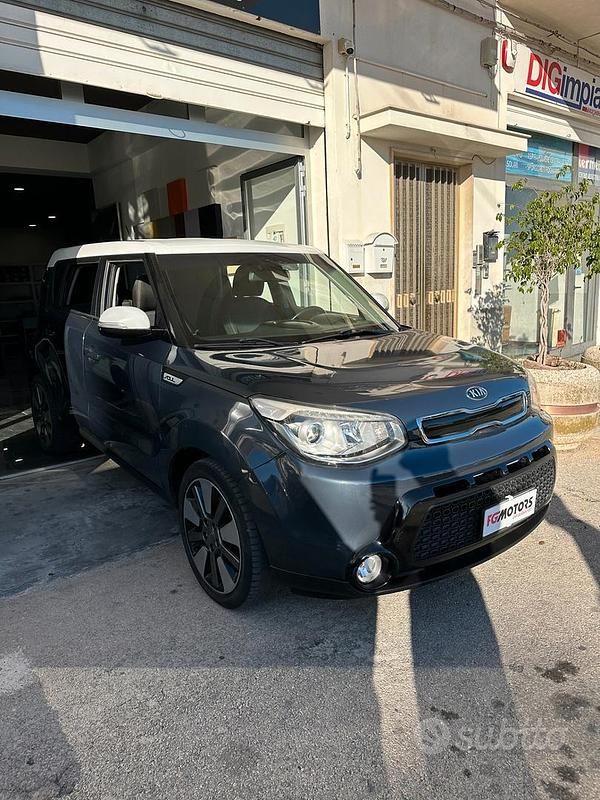 Usata Kia Soul 127 CV (93 kW) 2014 Grigio SUV
