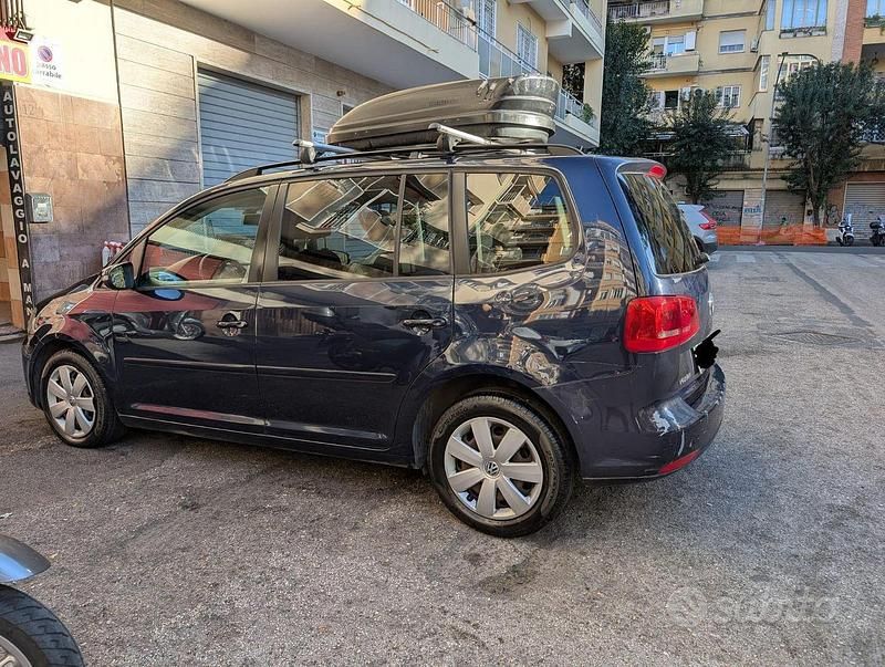Usata VW Touran 105 CV (77 kW) 2013 Blu Monovolume