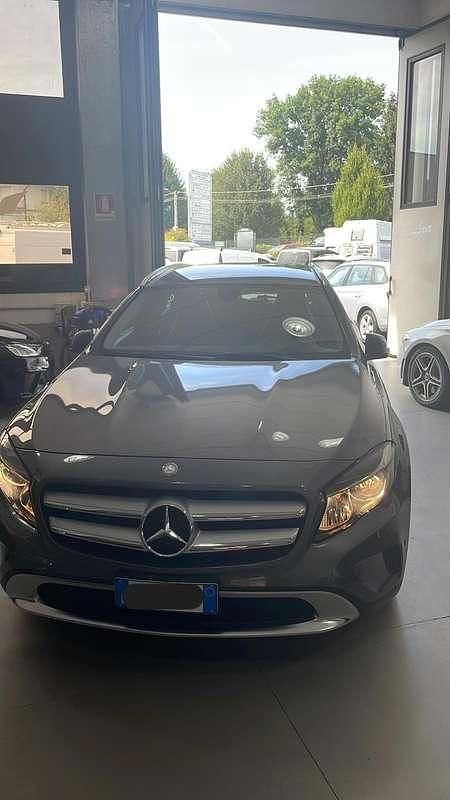 Usata Mercedes GLA200 Business 136 CV (100 kW) 2016 SUV