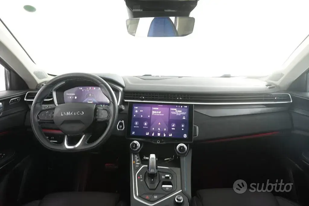 Usata Lynk & Co 01 261 CV (191 kW) 2023 Nero SUV
