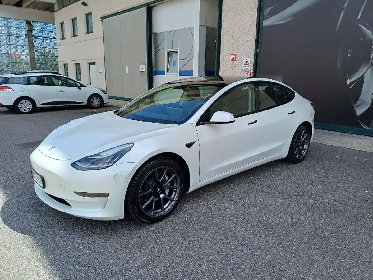 Usata Tesla Model 3 152 kW (208 CV) 2021 Bianco Berlina