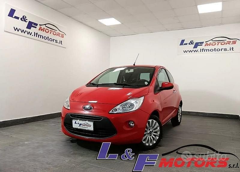 Usata Ford Ka 69 CV (50 kW) 2015 Rosso Utilitaria
