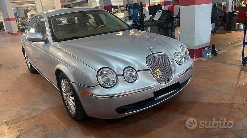 Argento Usata 2005 Jaguar S-Type S Tre volumi | 6500 € (Cara) - Immagine 1/4