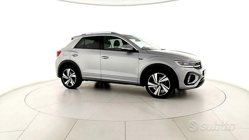 Usata VW T-Roc R-line 150 CV (110 kW) 2022 Grigio SUV
