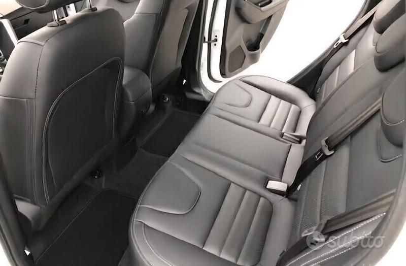 Usata EVO Evo 5 2023 Bianco SUV