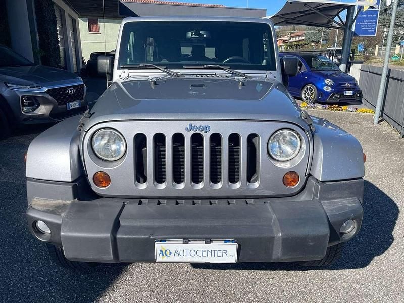 Usata Jeep Wrangler Sahara 200 CV (147 kW) 2013 Grigio SUV