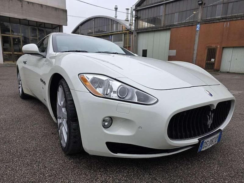 Usata Maserati Granturismo 405 CV (297 kW) 2008 Bianco Coupé