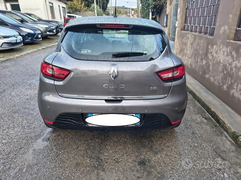Usata Renault Clio IV 90 CV (66 kW) 2013 Grigio Berlina