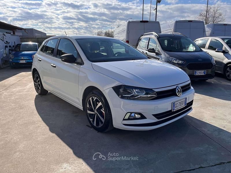 Usata VW Polo Trendline 65 CV (47 kW) 2019 Bianco Berlina