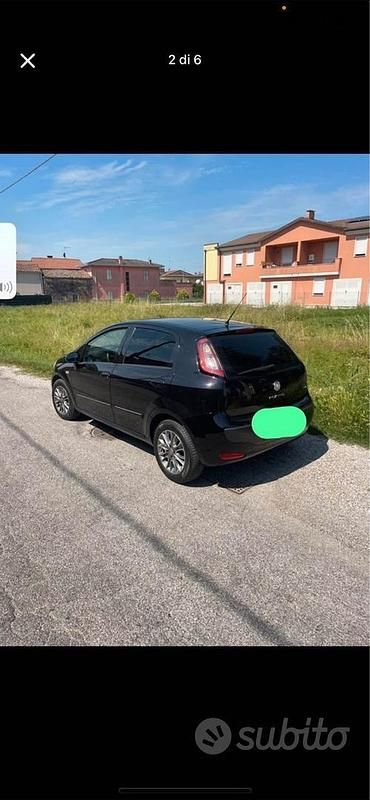 Usata Fiat Grande Punto 75 CV (55 kW) 2011 Nero Utilitaria