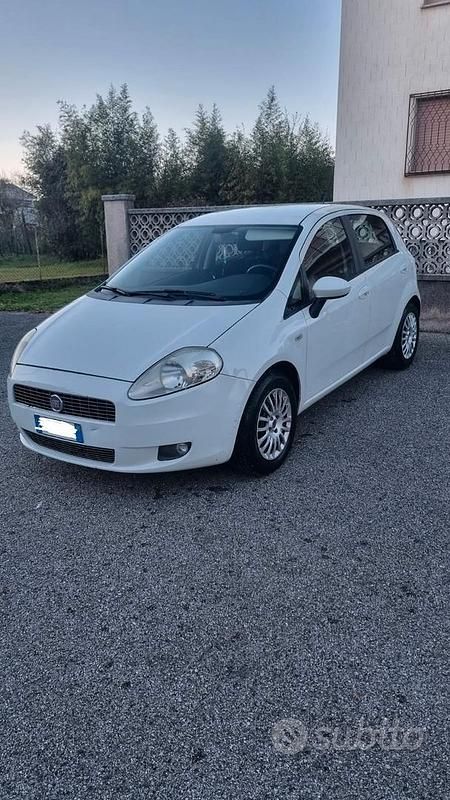 Usata Fiat Grande Punto 2009 Bianco Utilitaria