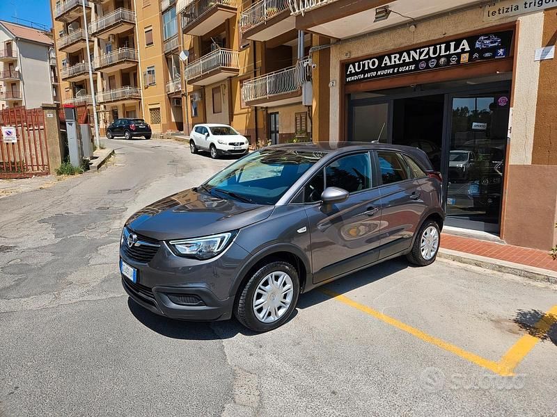 Usata Opel Crossland X 102 CV (75 kW) 2020 Grigio SUV