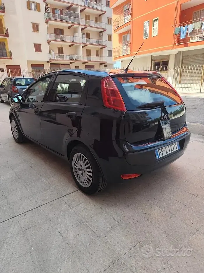 Usata Fiat Punto S 95 CV (69 kW) 2018 Blu Utilitaria
