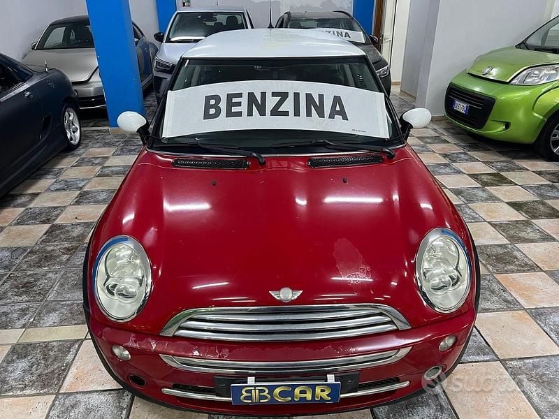 Rosso Usata 2006 Mini Cooper Due volumi | 1800 € (Super prezzo) - Immagine 1/4