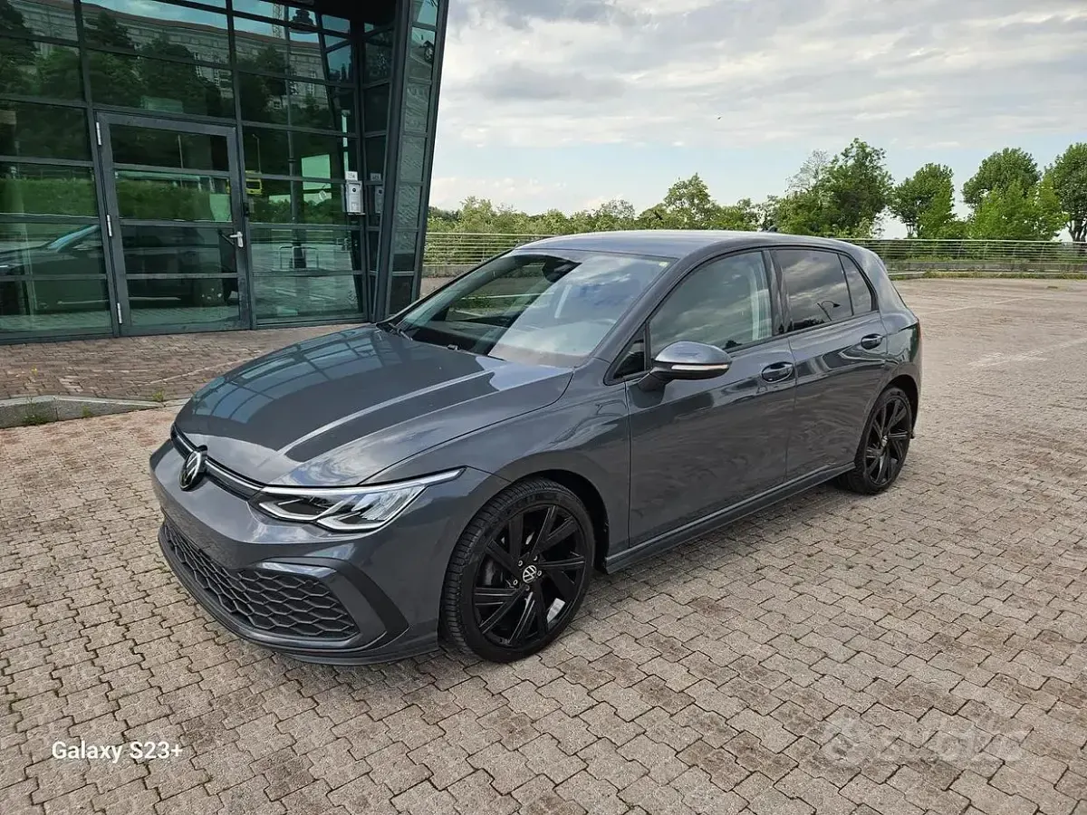 Usata VW Golf VII 150 CV (110 kW) 2021 Utilitaria