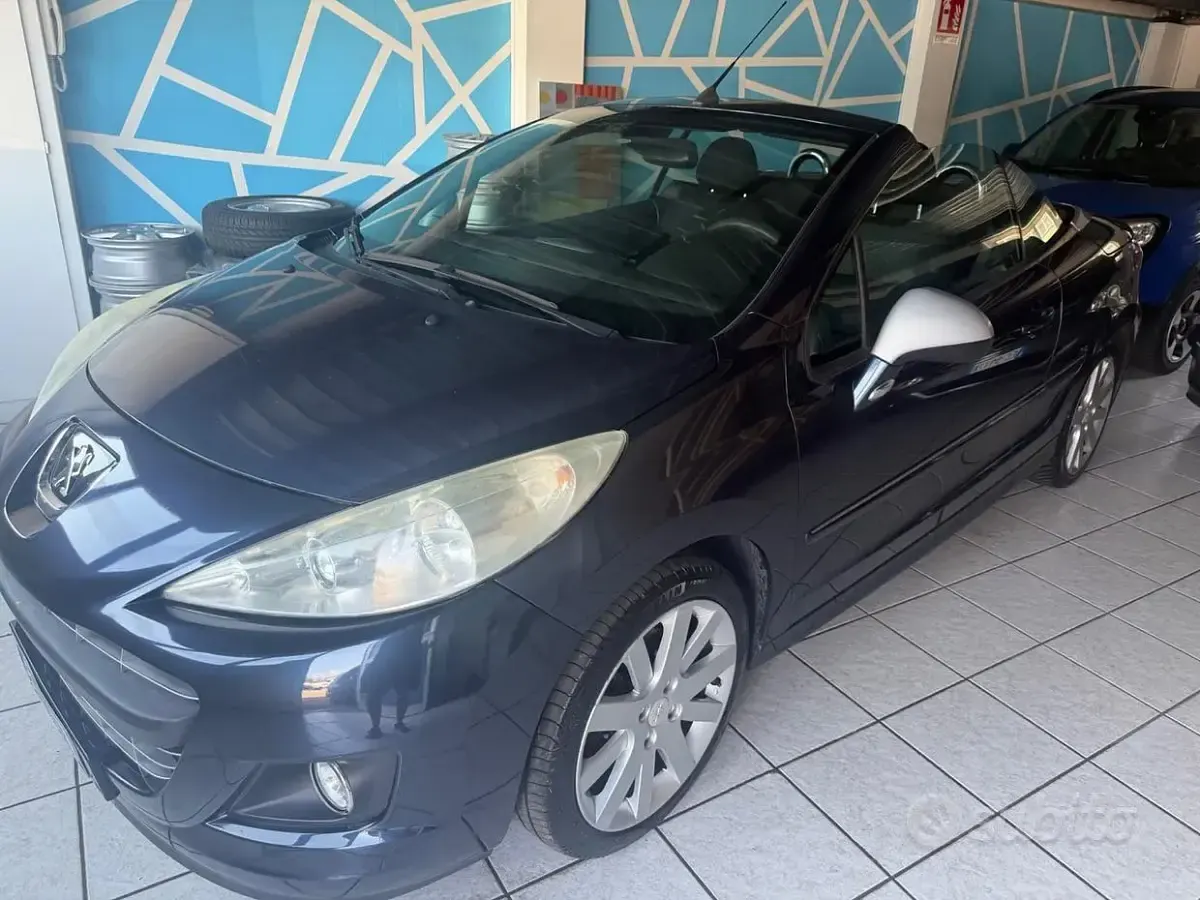 Usata Peugeot 207 CC Active 120 CV (88 kW) 2013 Grigio Cabrio