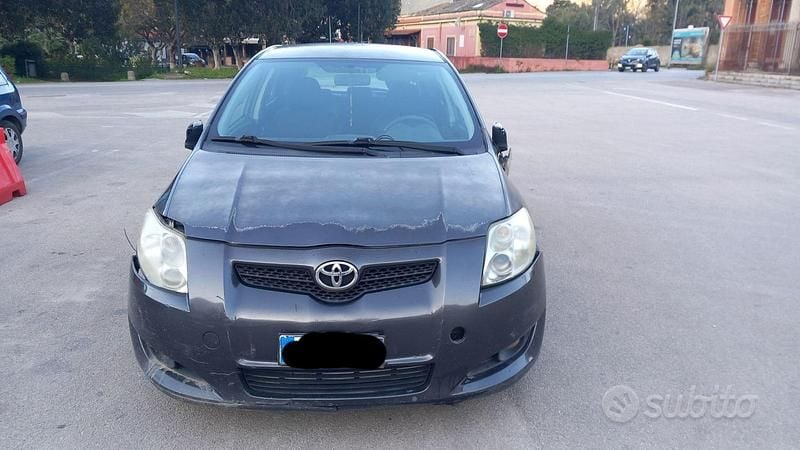 Usata Toyota Auris 90 CV (66 kW) 2008 Grigio Utilitaria