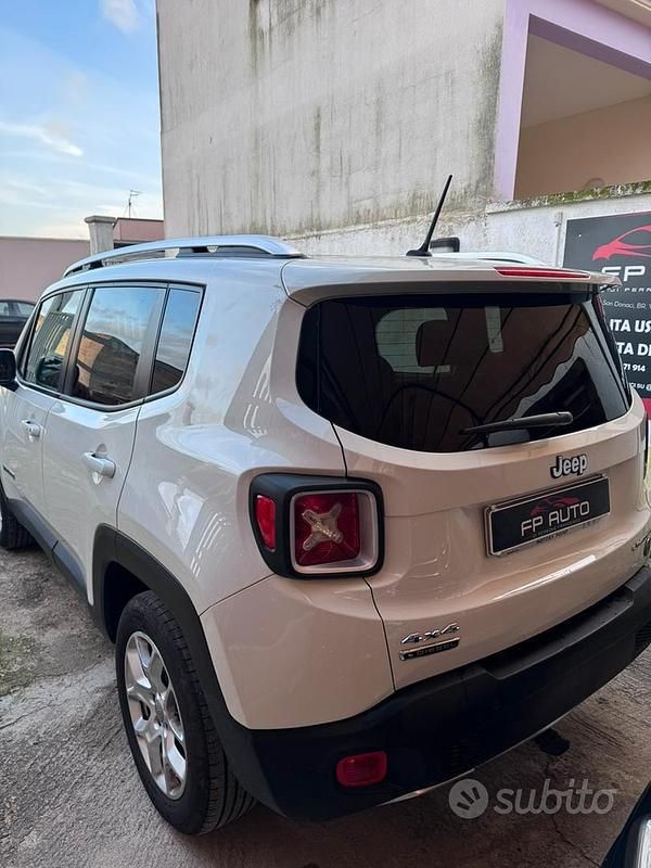 Usata Jeep Renegade Limited 140 CV (102 kW) 2015 SUV