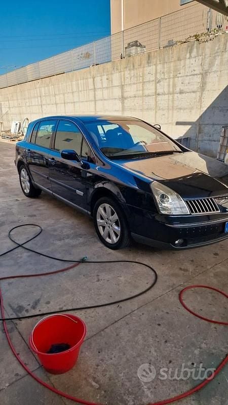 Usata Renault Vel Satis 241 CV (177 kW) 2003 Blu Utilitaria