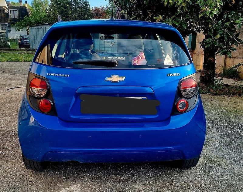 Usata Chevrolet Aveo 2014 Blu Utilitaria