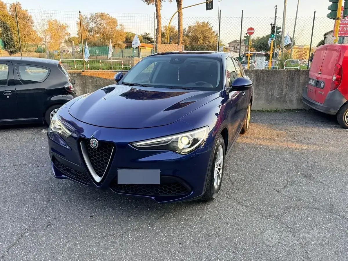 Usata Alfa Romeo Stelvio 2018 Blu SUV
